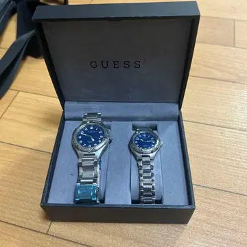 GUESS 쿼츠 손목시계 2개 세트