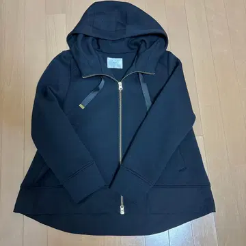 그레디 브릴리언트 블랙 후드 부착 후드티