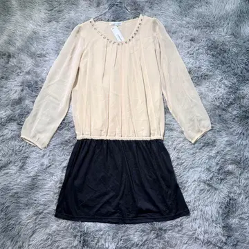 KLEIN PLUS 튜닉 M 베이지 x 블랙 비쥬 도킹