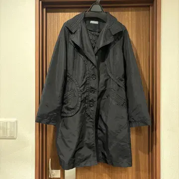 블랙 코트 무릎 기장