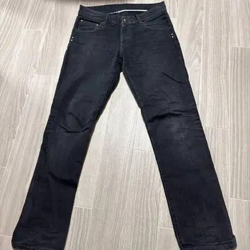 다크 그레이 스트레이트 레그 데님