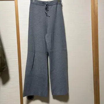 Discoat 리브 니트 플레어 팬츠