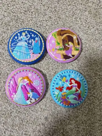 디즈니 프린세스 자수 캔뱃지 4개 세트 반다이 묶음 판매