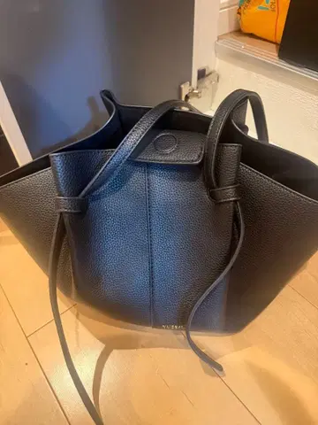 가죽 토트백 블랙