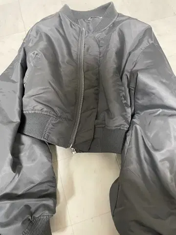 그레이 크롭 MA-1 자켓