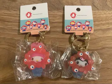 산리오 미야쿠미야쿠 콜라보 클리어 컬러 키링 마이멜로디 쿠로미