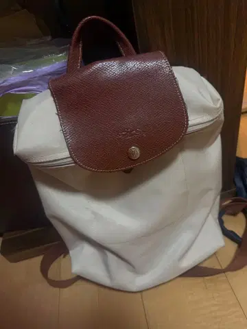 플랩 백팩 화이트/브라운