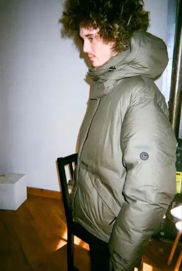 미사용 새상품 VAINL ARCHIVE x Marmot 다운 고어텍스