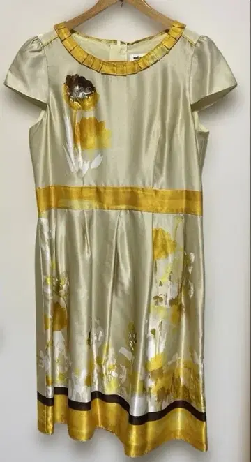 mila schon 골드 꽃무늬 반팔 원피스 42 사이즈 일본제