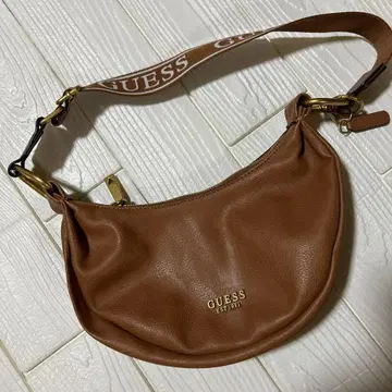 GUESS 브라운 숄더백