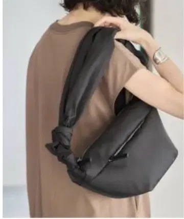 LE VERNIS/르 베르니 GIGLY BAG