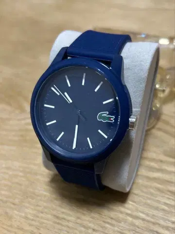 Lacoste 네이비 아날로그 손목시계