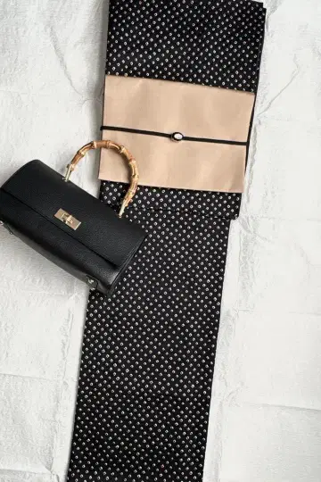 [ 미사용, 교육용 실 없음 ] 순수 실크 코몬 총 쉬보리 컬러풀 쉬보리