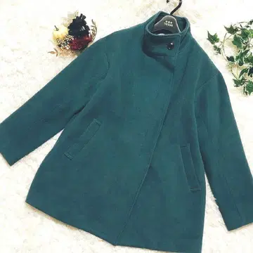 새상품급 a.v.v 아베베 스탠드 카라 울 혼방 코트 그린 M