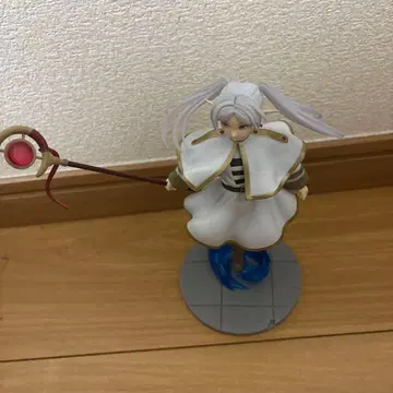 프리렌 피규어