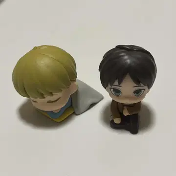 진격의 거인 기다림 엘렌 오넴탄 알민 가챠가챠