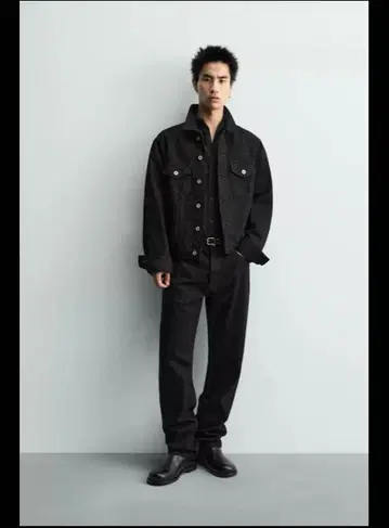 ZARA 스트레이트 핏 데님 팬츠 리미티드 에디션