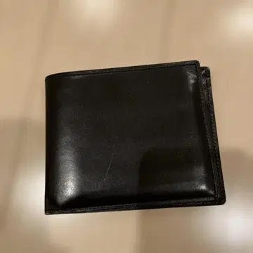 에스트네이션 블랙 가죽 접이식 지갑