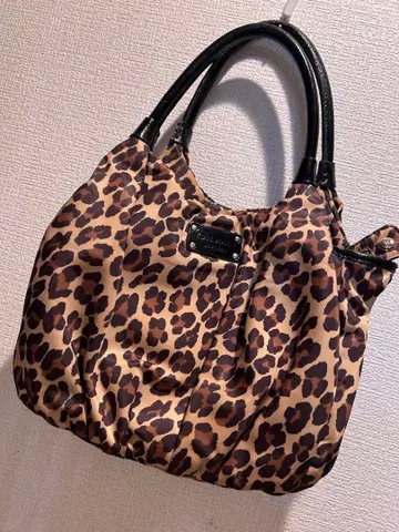 케이트 스페이드 레오파드 무늬 핸드백