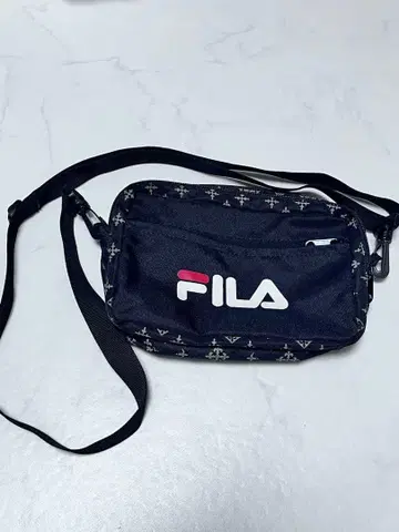 FILA 러셋 숄더백