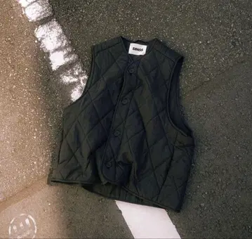 SINSS 블랙 퀼팅 베스트 L