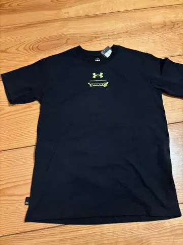UNDER ARMOUR 언더아머 드래곤 퀘스트 T셔츠 드래곤 퀘스트
