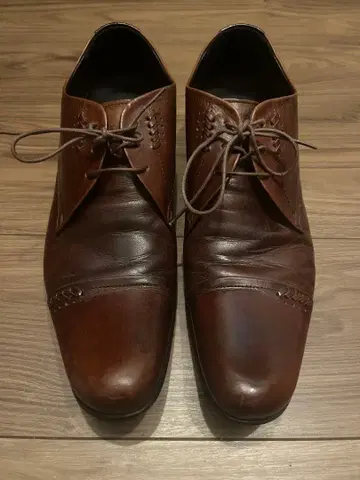 캐서린 햄넷 가죽 신발