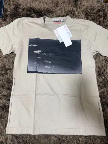 미사용 새상품 유니클로 T셔츠 묶음 판매 7장