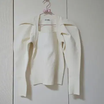 SNIDEL 코르셋 디자인 니트 풀오버 아이보리