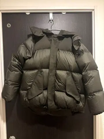 [릴렉스다운] 20FW The Reracs 36 카키 다운 자켓