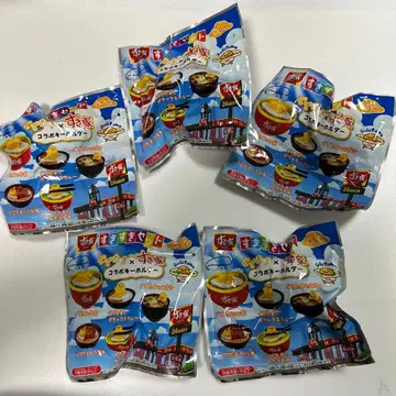 2018년 산리오 구데타마 x 스키야 콜라보 키링 5개 세트 미개봉