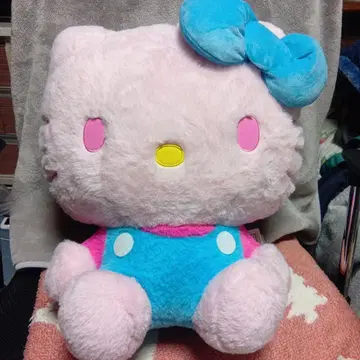 헬로키티 핑크와 하늘색 인형 GJ