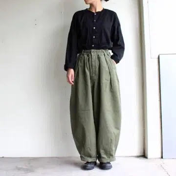 미사용 새상품 하베스티 서커스 팬츠 밀리터리 그린 사이즈 1