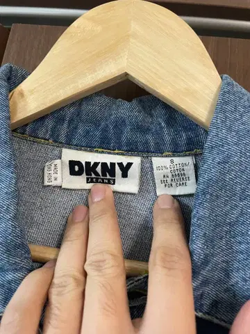 DKNY 데님 자켓 자수 로고