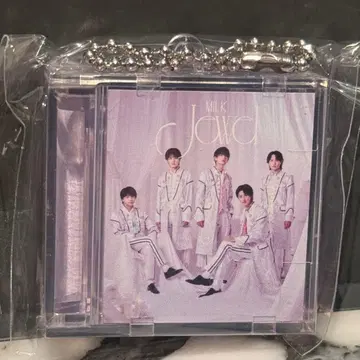 M!LK 사쿠라 스테이지 캡슐 토이 미니 재킷 키링 Jewel