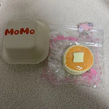 MoMo 후와 버터의 호코리 스콘 스퀴즈