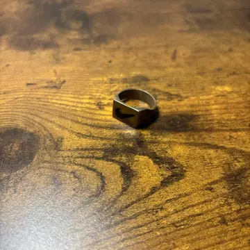 vintage NIKE boot ring