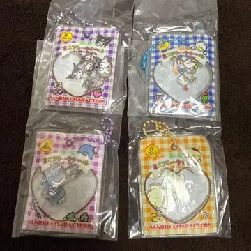 [ 당일 발송 ] 산리오 바스락 프레이크 씰풍 참 4세트