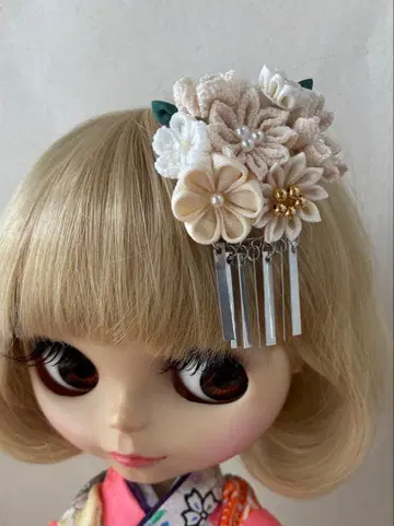 브라이스 츠마미자이쿠 7 헤어콤 (1/6 인형) 후리소데 기모노