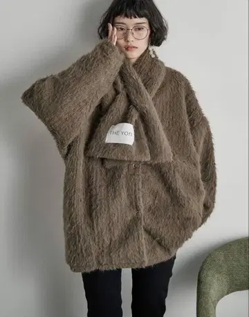 THE YOn 스톨 세트 헤어리 샤기 노카라 미들 코트
