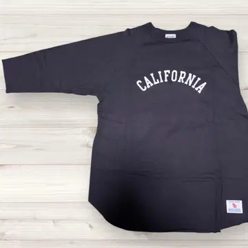 [ 새상품급 ] 스탠다드 캘리포니아 7부 소매 티셔츠 L 사이즈