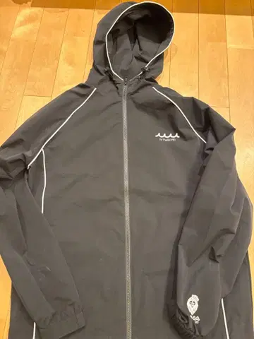 V12 muta 10주년 기념 한정판 콜라보 자켓