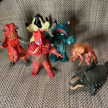 울트라맨 시리즈 괴수 피규어 6체 세트