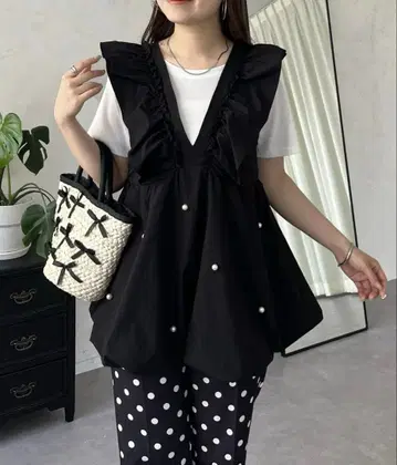 프로즈 베일 프릴 V넥 펄 장식 벌룬 베스트