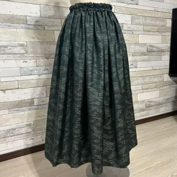 오시마 명주 다크 그린 카모 패턴 롱 스커트