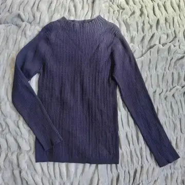 선착순 인디비 긴팔 니트탑 리브 원단 M 사이즈 네이비