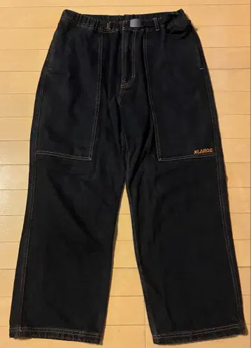 XLARGE 블랙 워크 팬츠 하자품