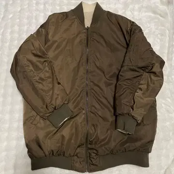 MA-1 자켓과 보아 자켓 리버서블