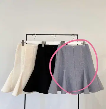 미사용 새상품 택 포함 로지몬스터 루프 머메이드 스커트 S 사이즈