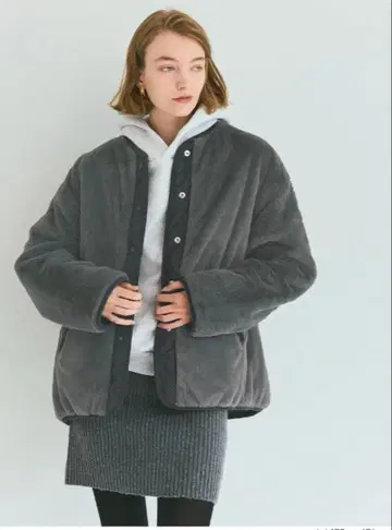 [ 완판템 ] 미사용 새상품 coca 워셔블 리버서블 퀼팅 블루종